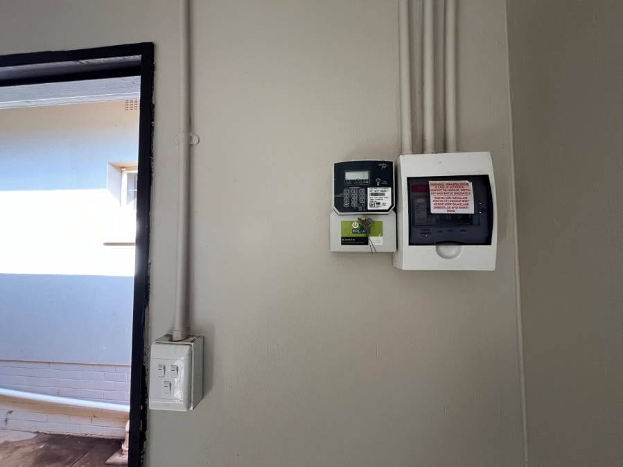 To Let 1 Bedroom Property for Rent in Irene Park North West